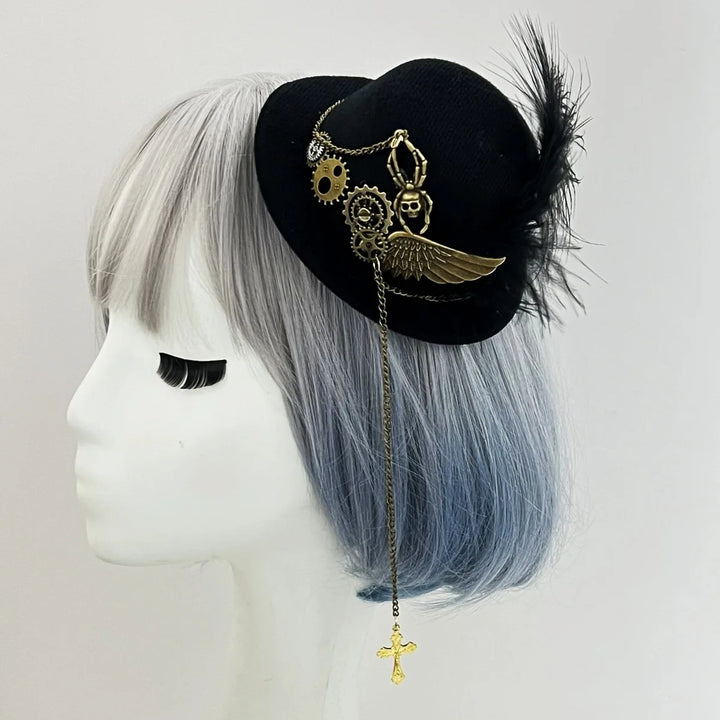 Retro Steampunk Bowler Hat With Feathers – feather details
