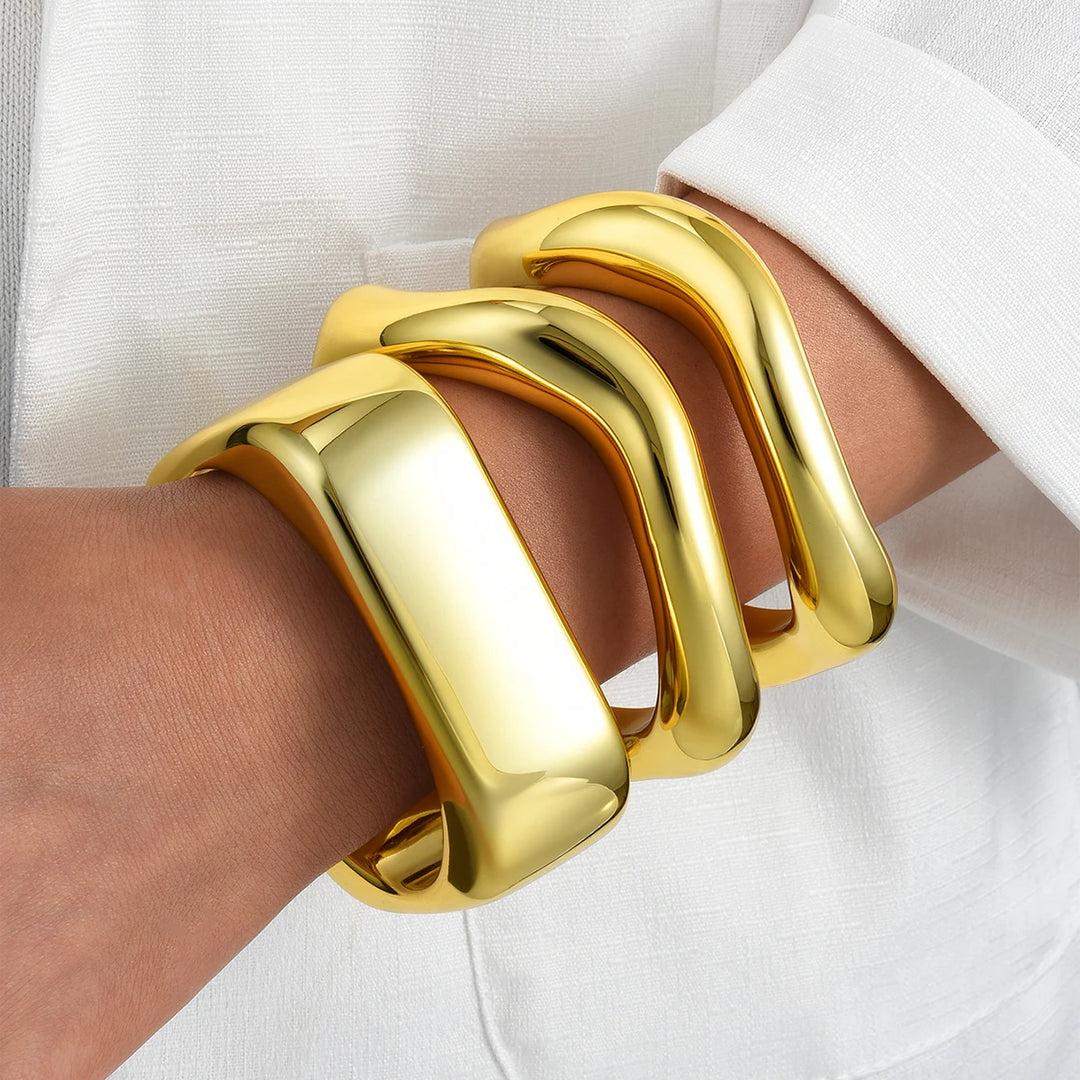 Set Of Irregular Gold Steampunk Bracelets chic