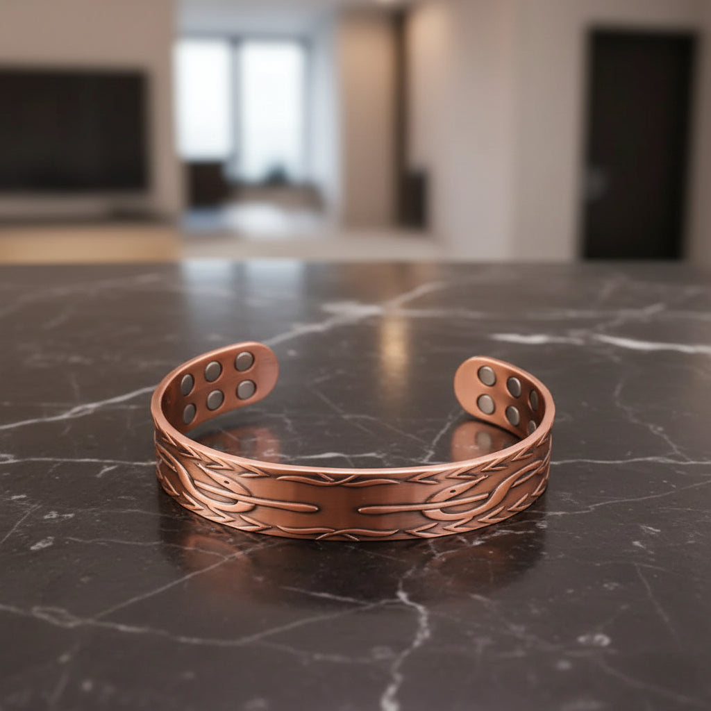 Simple Steampunk Magnetic Bracelet tendance