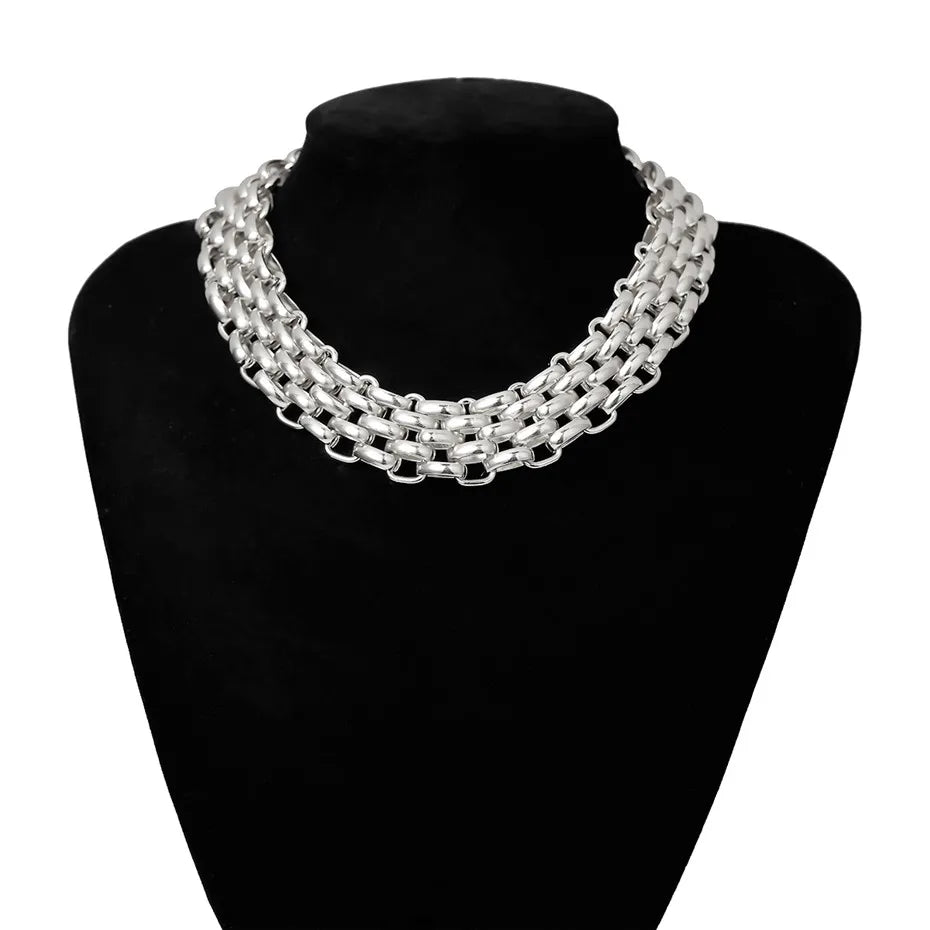 Steampunk Choker Necklace with Thick Chains Design