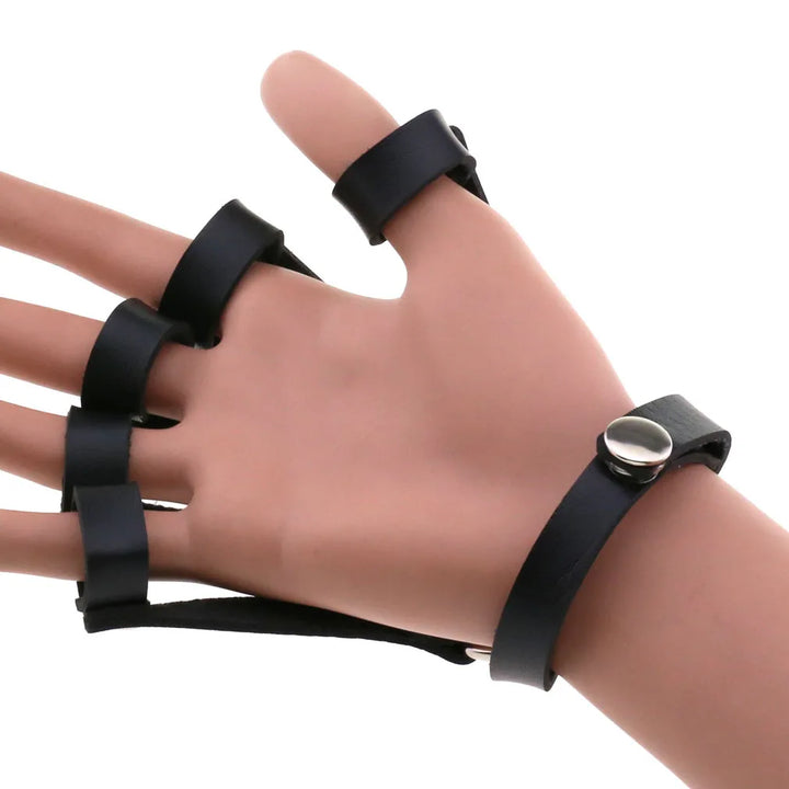 Steampunk Finger PU Leather Cuff Bracelet elegant