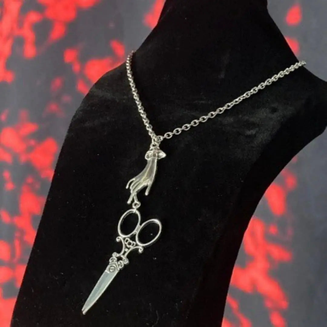 Steampunk Gothic Scissors Necklace Design