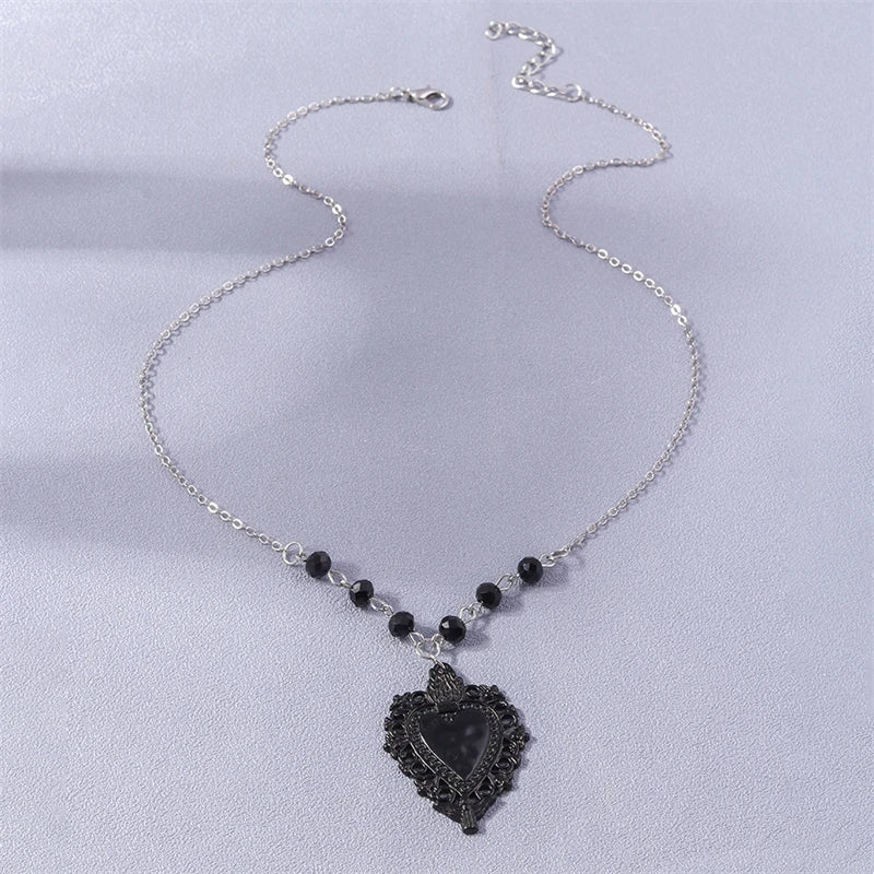Steampunk Pearl Heart Necklace black