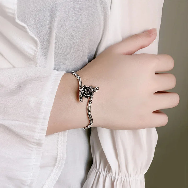 Steampunk Rose Flower Bracelet In Silver elegant