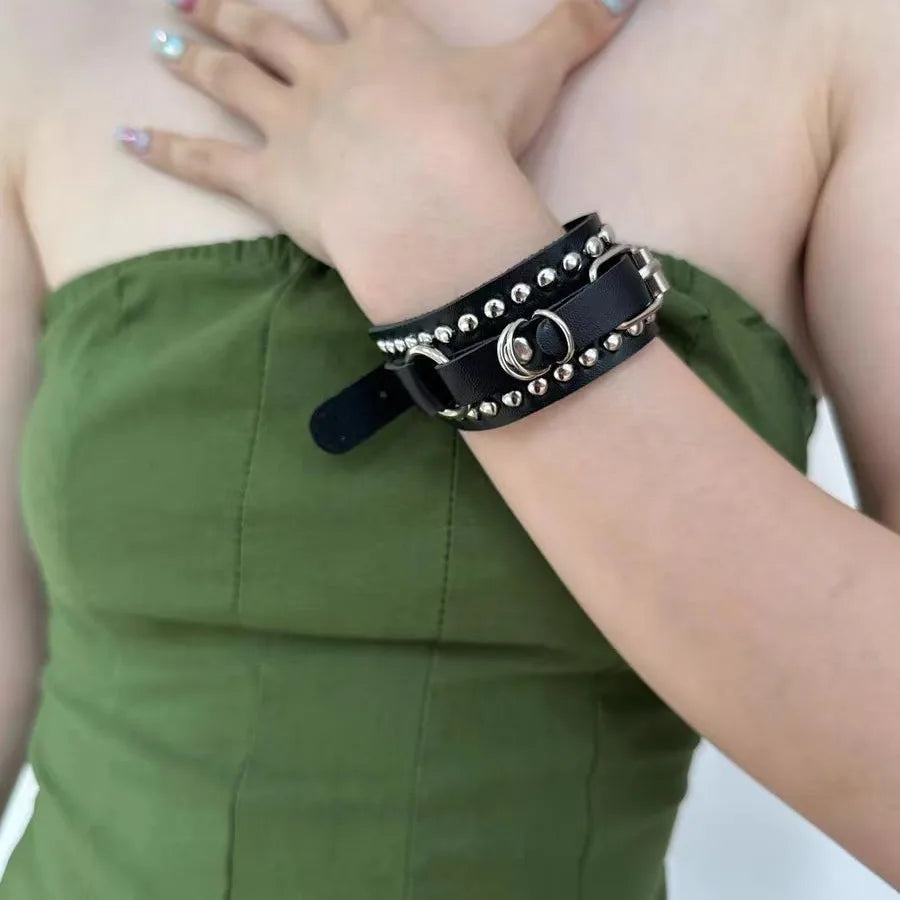 Stylish Black Gothic Steampunk Leather Bracelet fashion