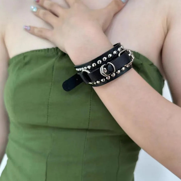 Stylish Black Gothic Steampunk Leather Bracelet fashion