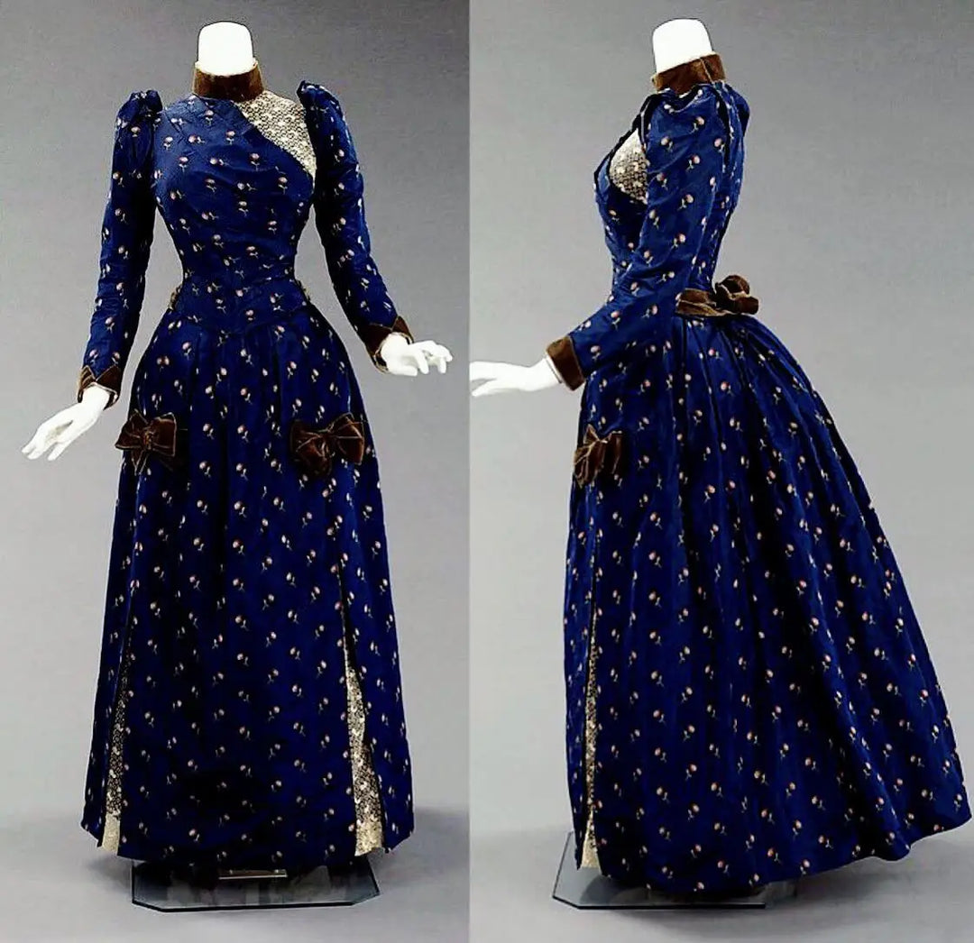 Victorian Steampunk « Duchess » Style Costume Woman